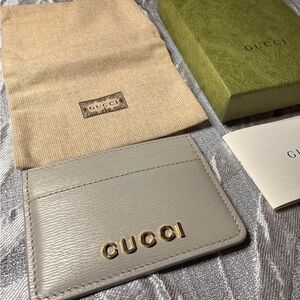Gucci Beige Leather Card Holder